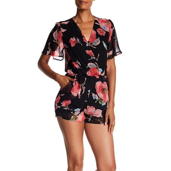 Fraiche By J Floral Print Romper - M - NWT - Picture 2 of 6